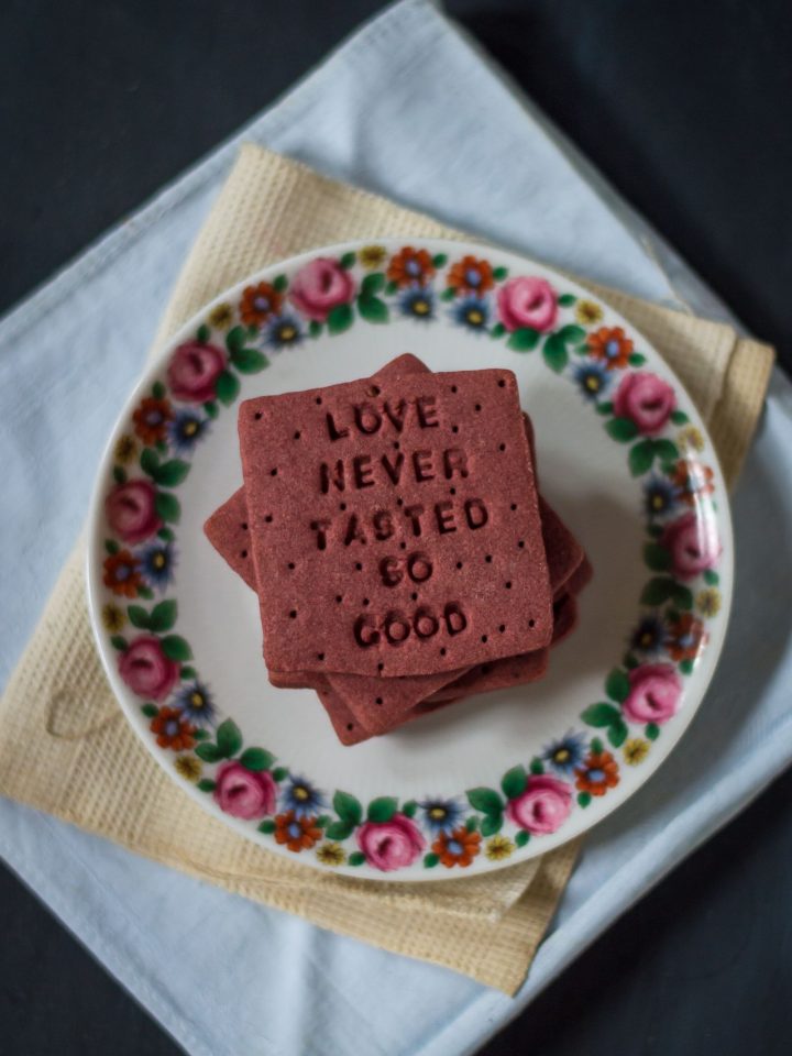 Shortbread Cookies For Valentine's Day - Food and Mood