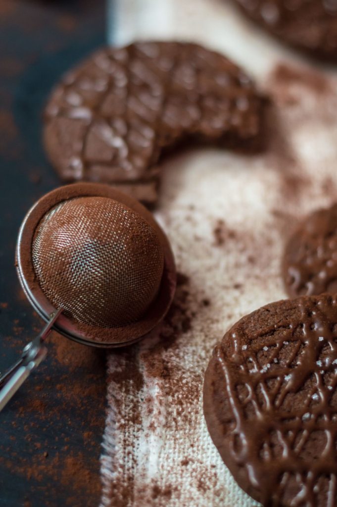 chocolate sable cookies with cocoa