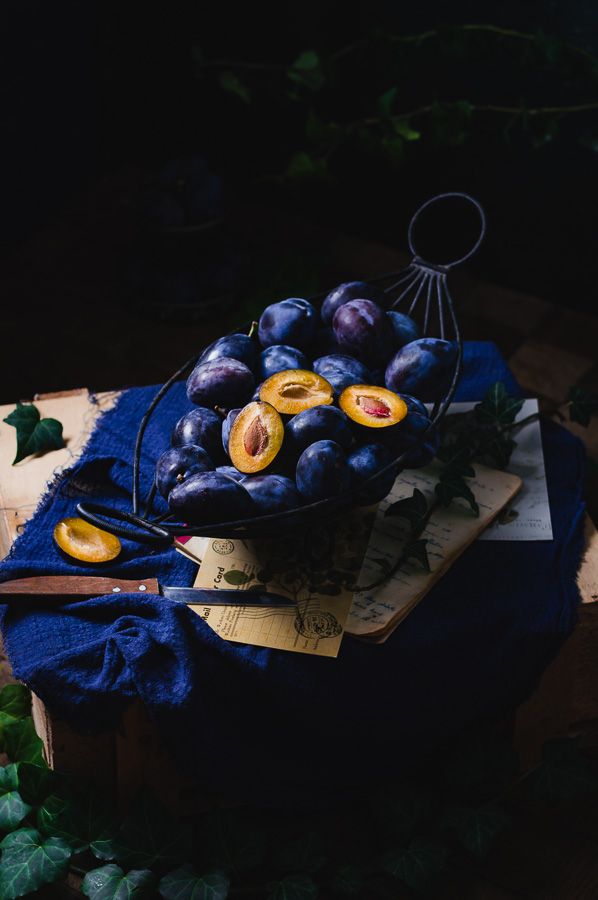 blue damson plums