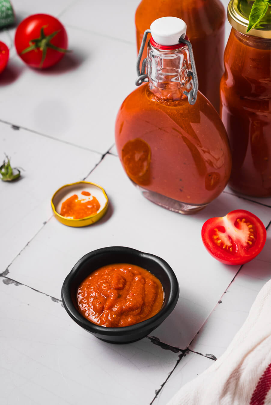 the texture and looks of homemade ketchup made from fresh tomatoes