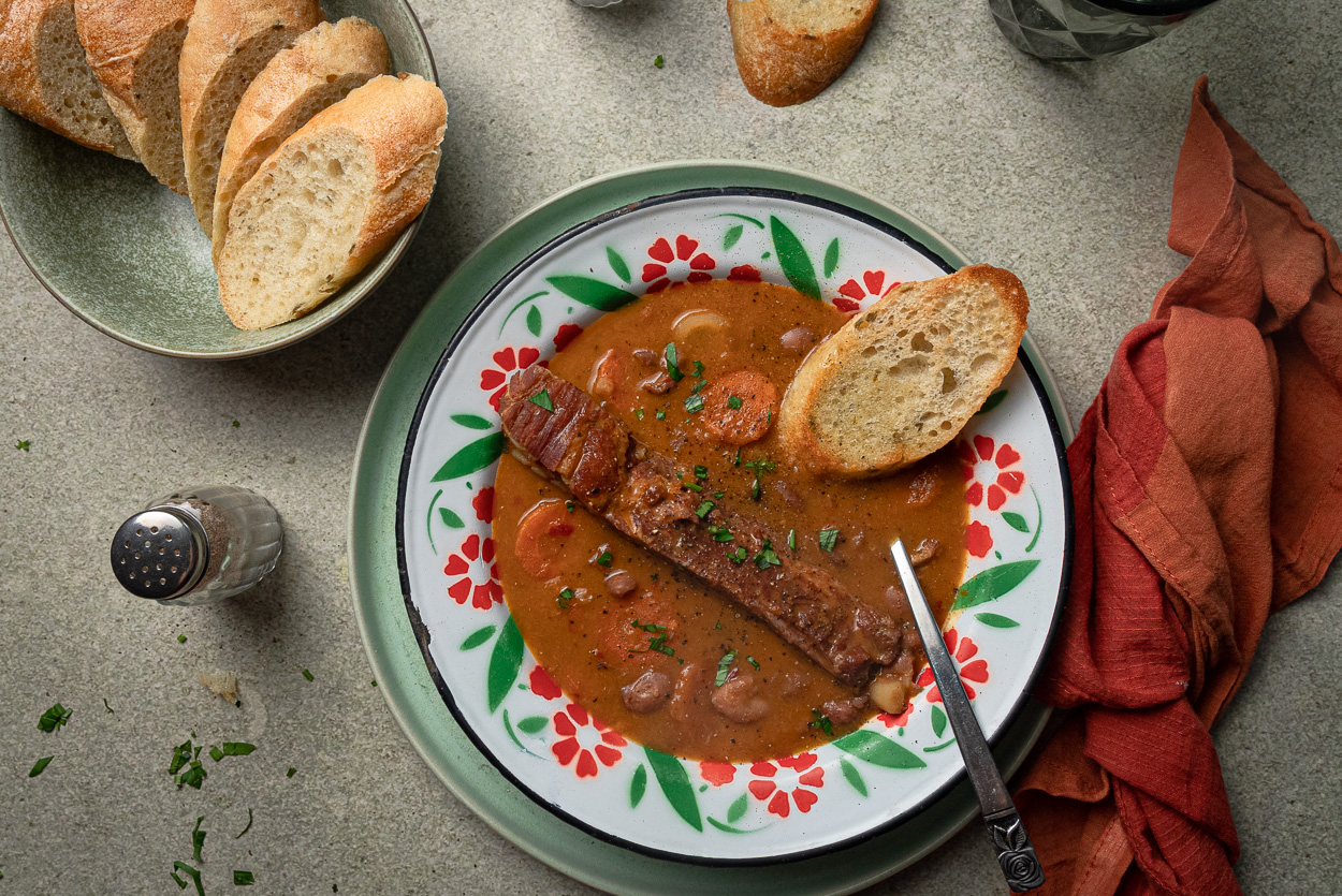 beans and meat stew (grah varivo)