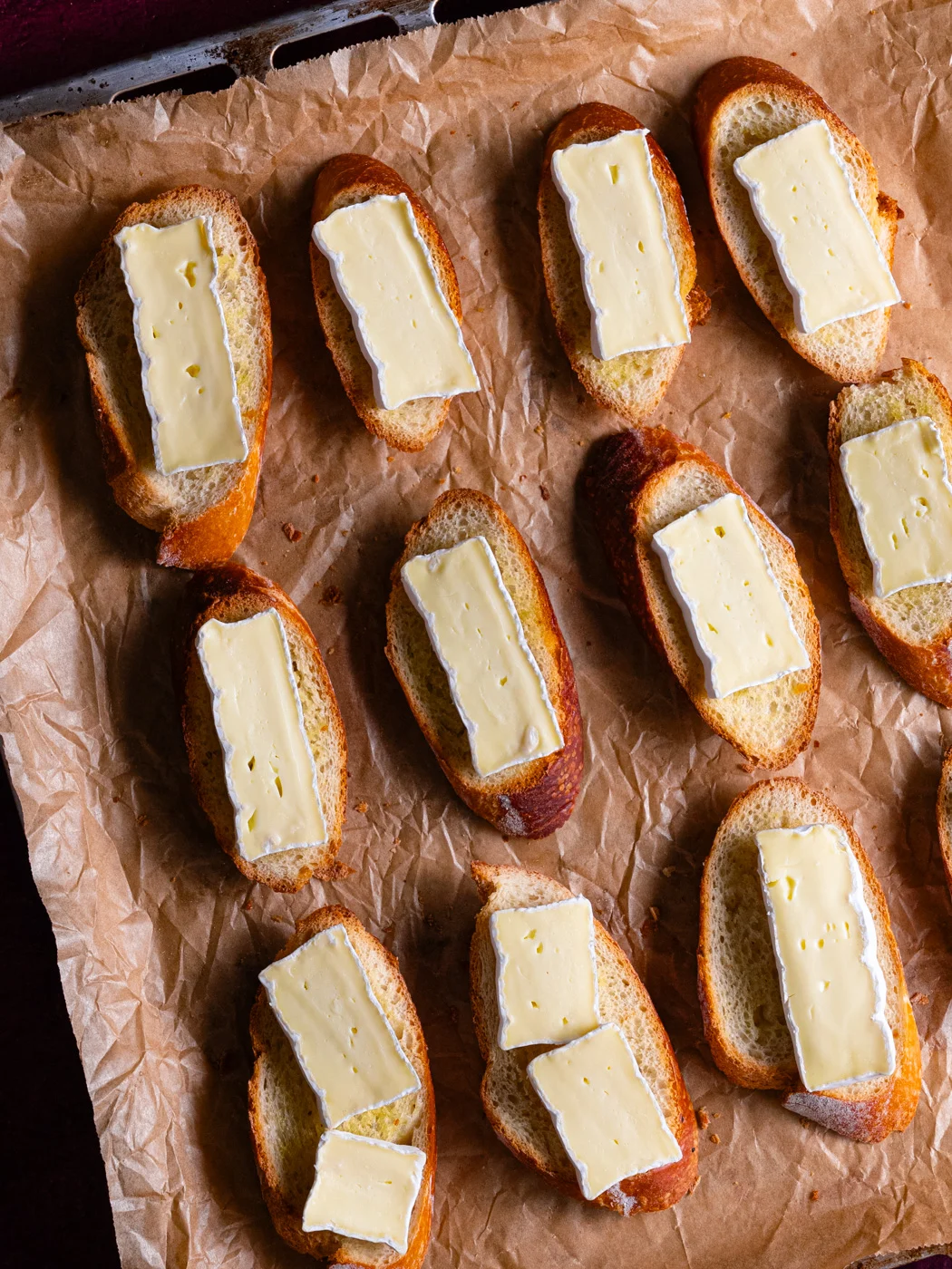 sliced brie on crostini